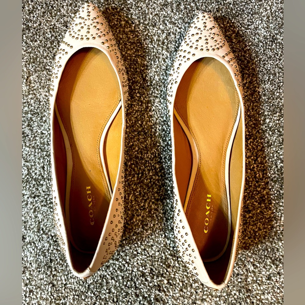 Coach flats